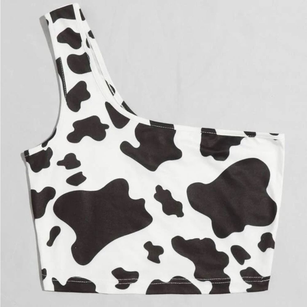 Sexyyy one shoulder cow print crop top ❤️‍🔥❤️‍🔥
